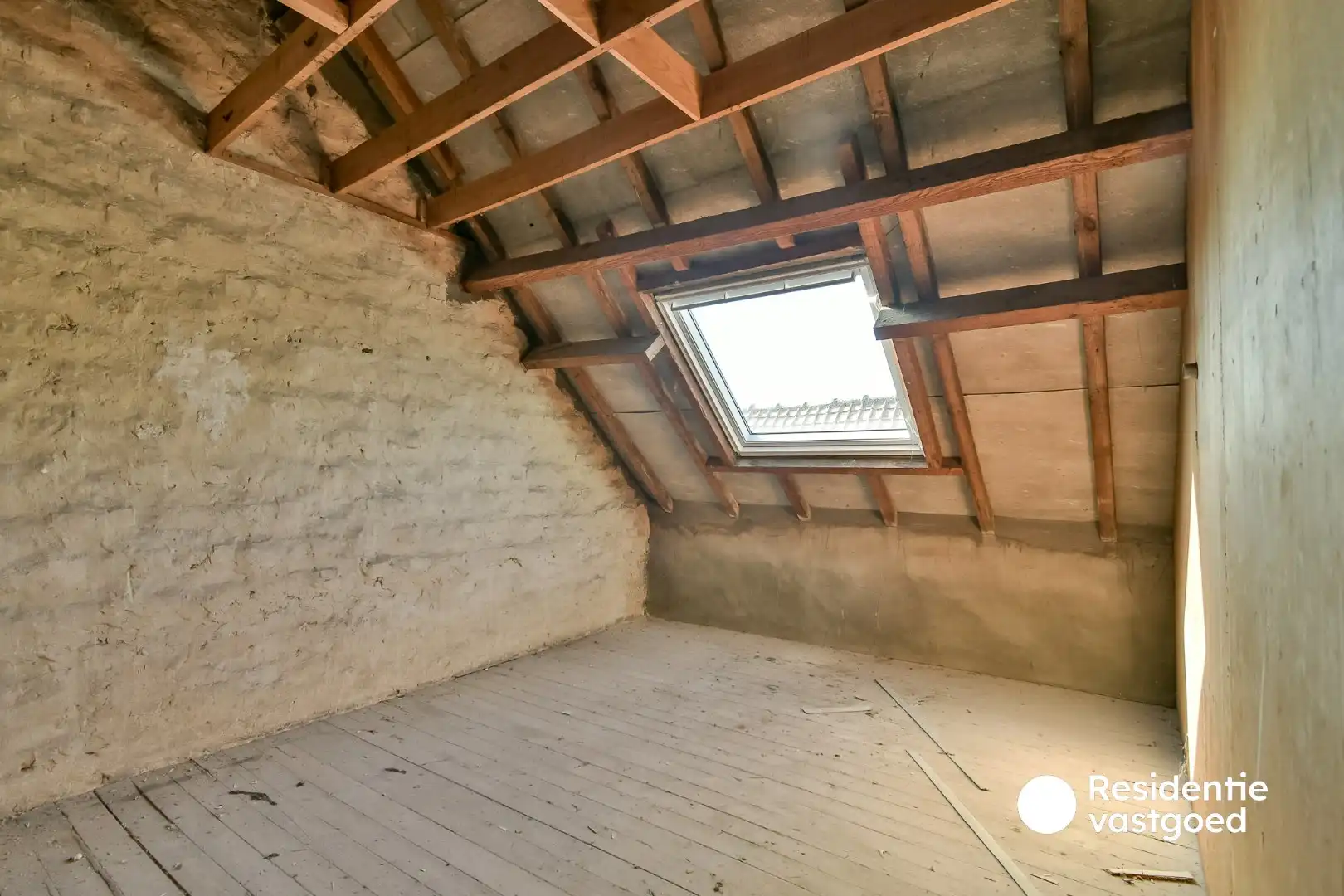 Landelijk gelegen woning in Kortemark! foto 14