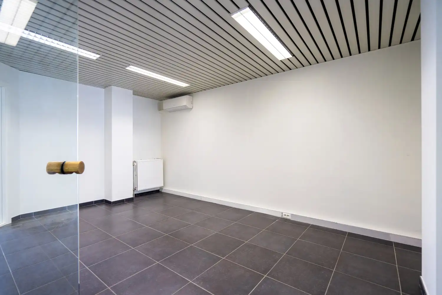 CENTRAAL PAND MET 7x PARKING foto 6