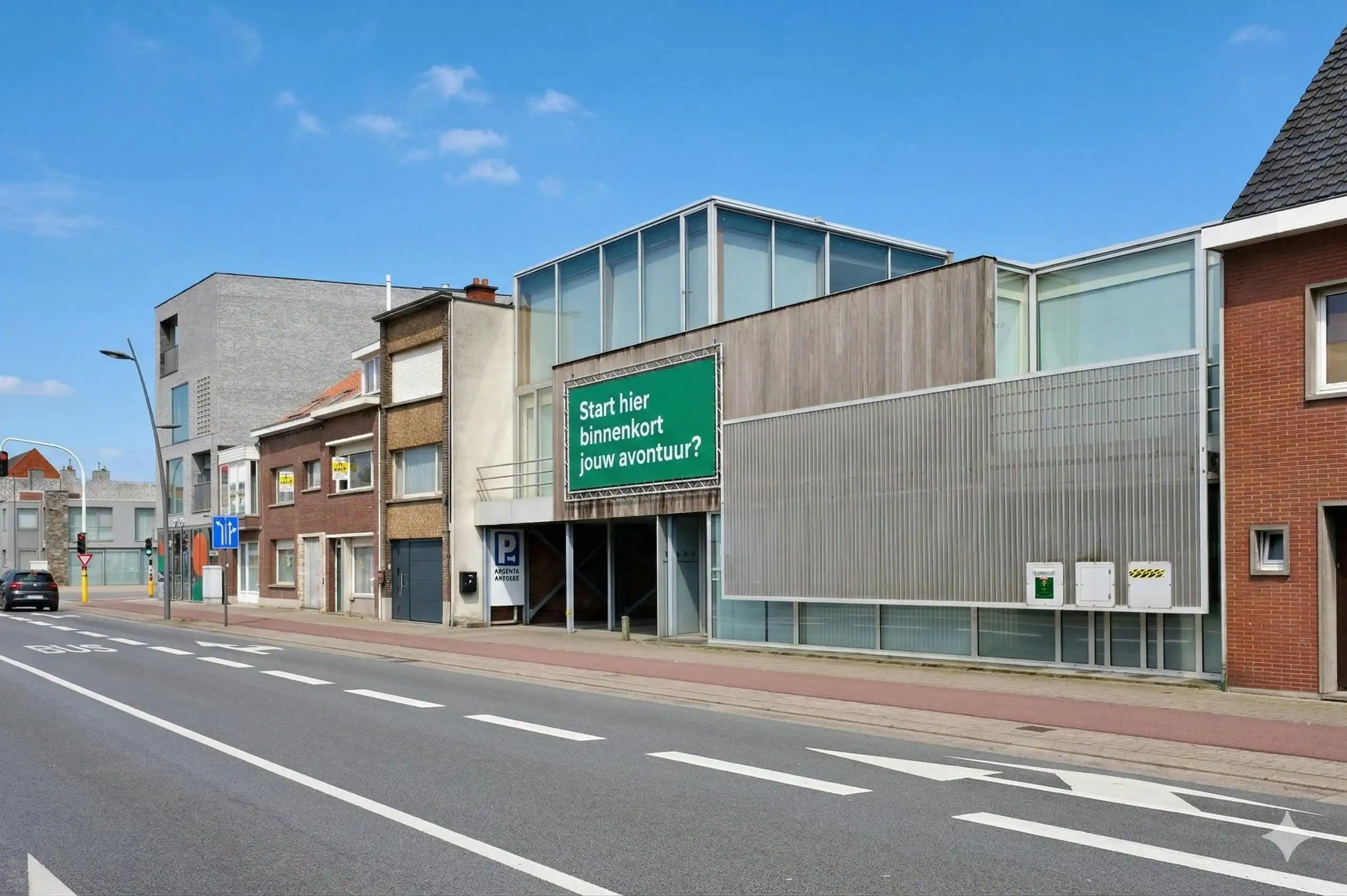 Uniek huis in centrum Roeselare met tal van mogelijkheden foto {{pictureIndex}}