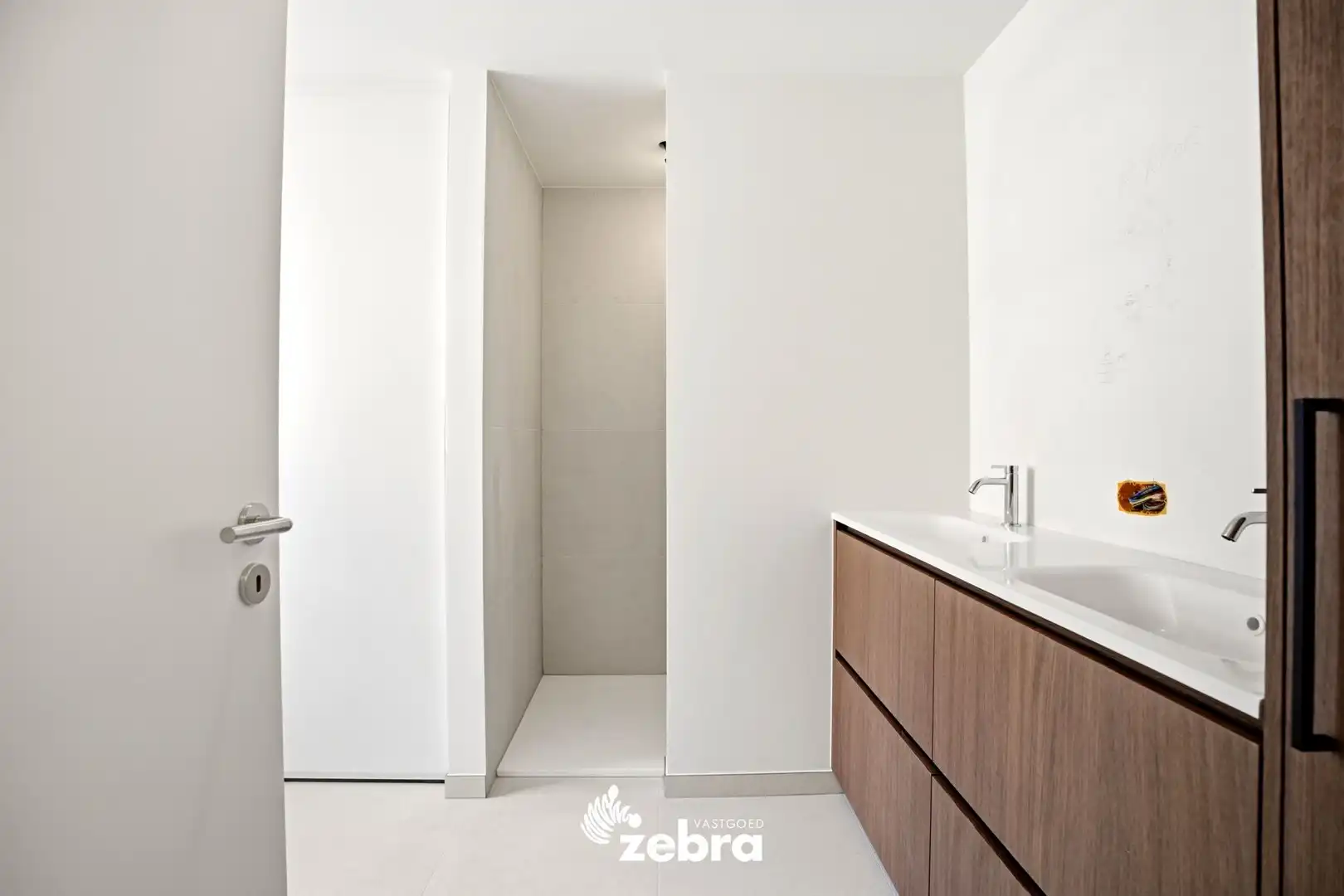 Instapklare woning met EPC-label A, 3 slaapkamers en uitweg nabij centrum Meulebeke! foto 12