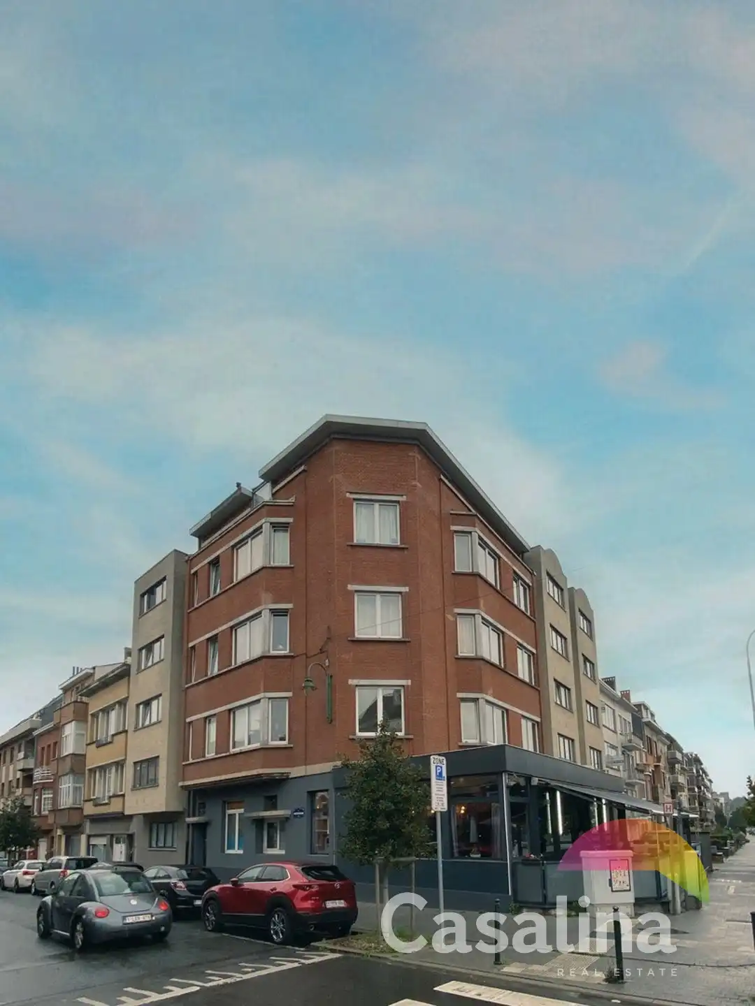 Bezoeken enkel par mail foto {{pictureIndex}}