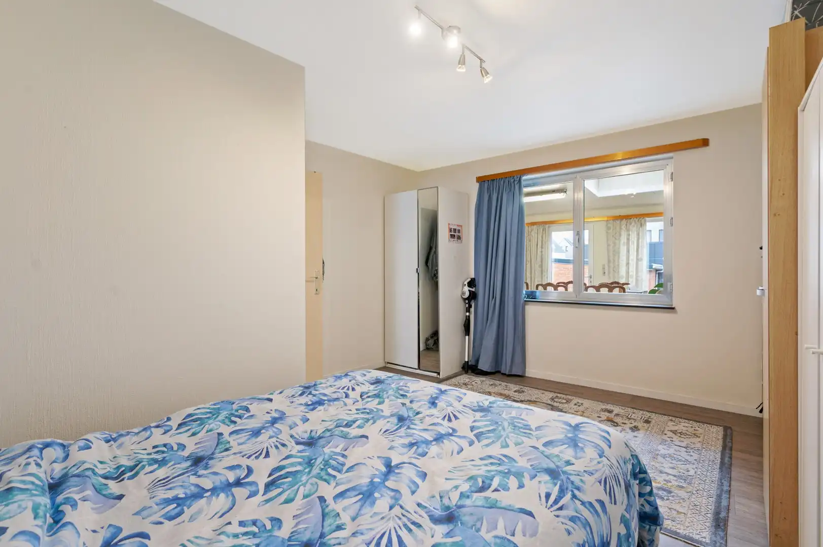 Gelijkvloers appartement met tuin foto 8