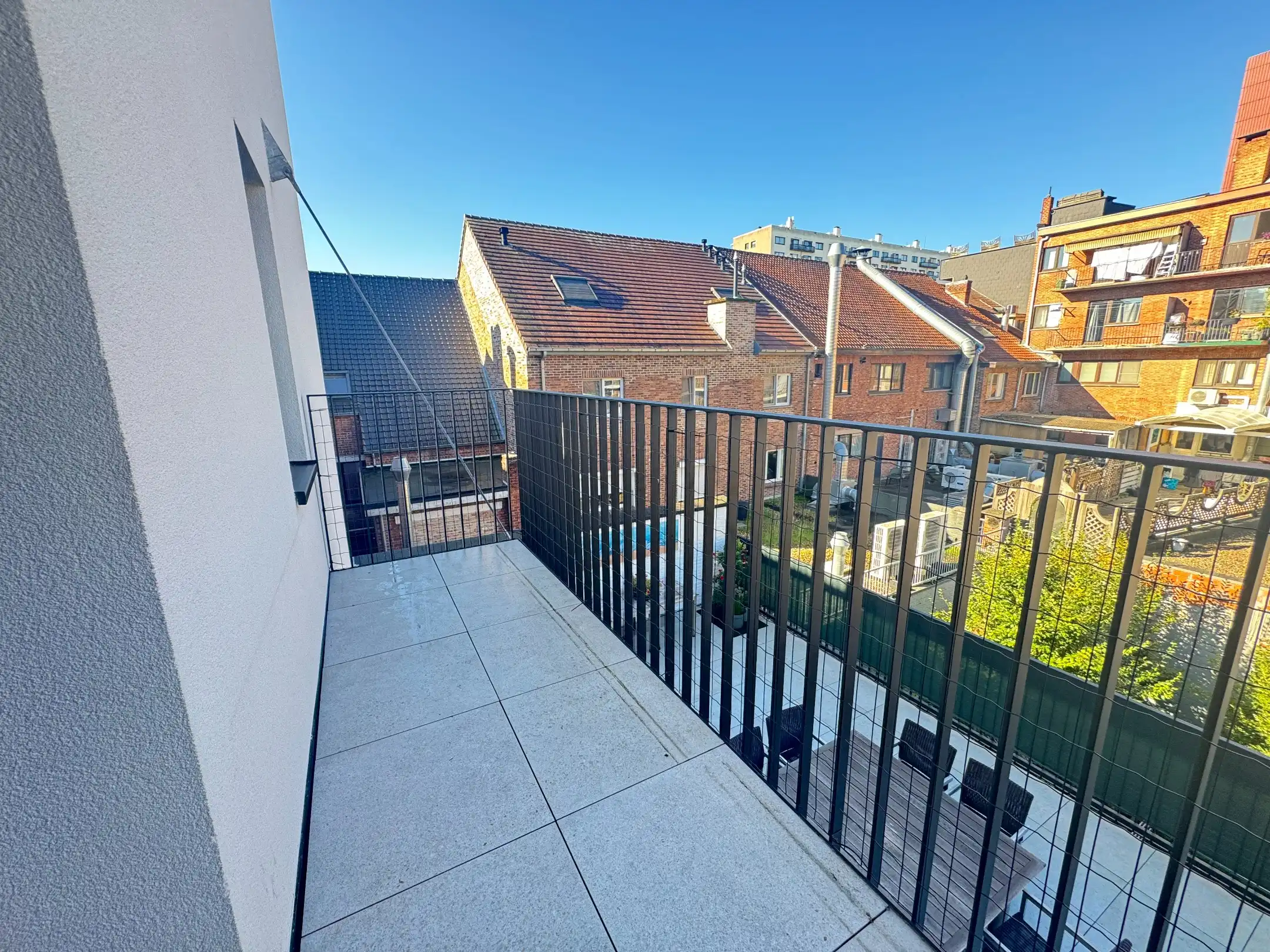 Prachtig gerenoveerd appartement in het centrum van Genk foto 12