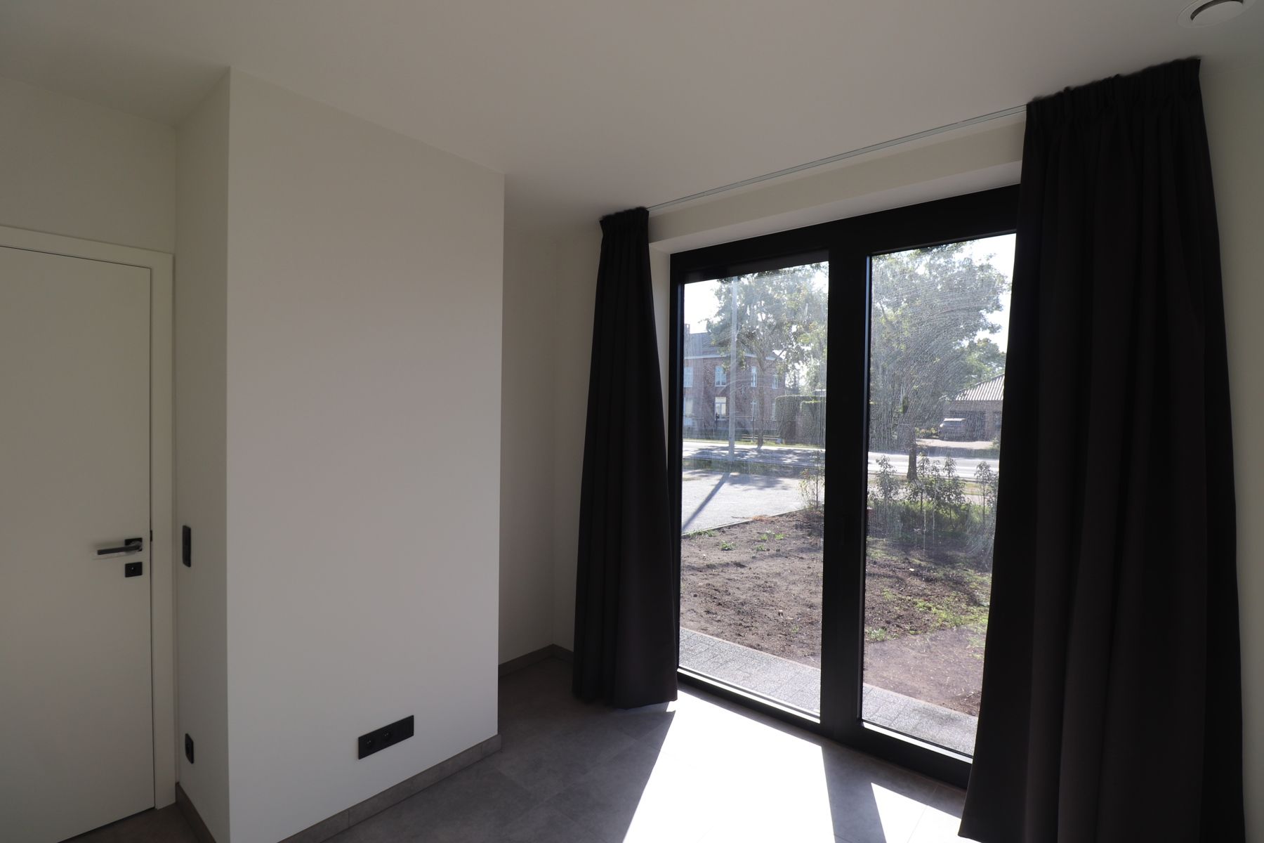 Energiezuinige nieuwbouwwoning (E12) met 3-4 slaapkamers en tuin met tuinberging. foto 5