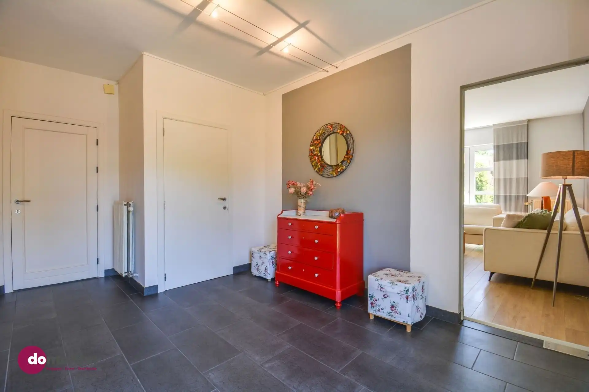 Charmante halfopen bebouwing met prachtige tuin en topligging aan de vaart foto 17
