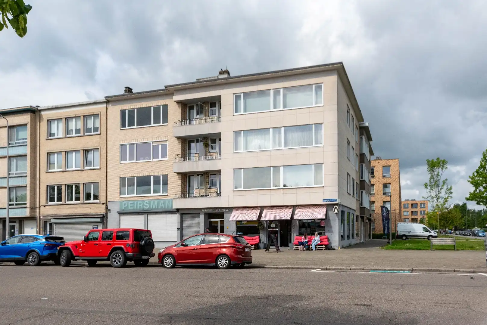 2 slaapkamer appartement met veel lichtinval met uitzicht foto 18