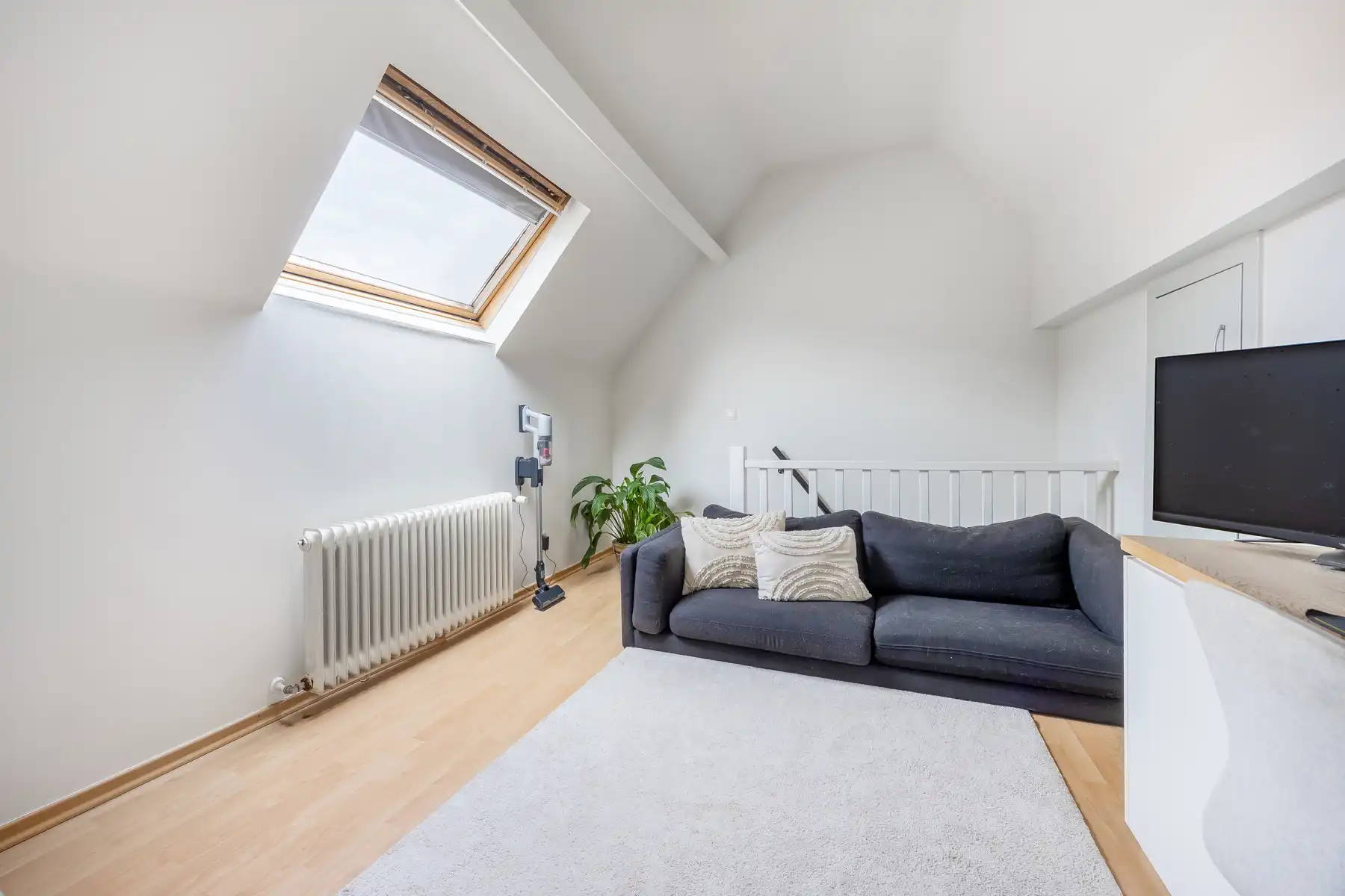 Uniek duplexappartement met terras, garage en ruim magazijn  foto 10