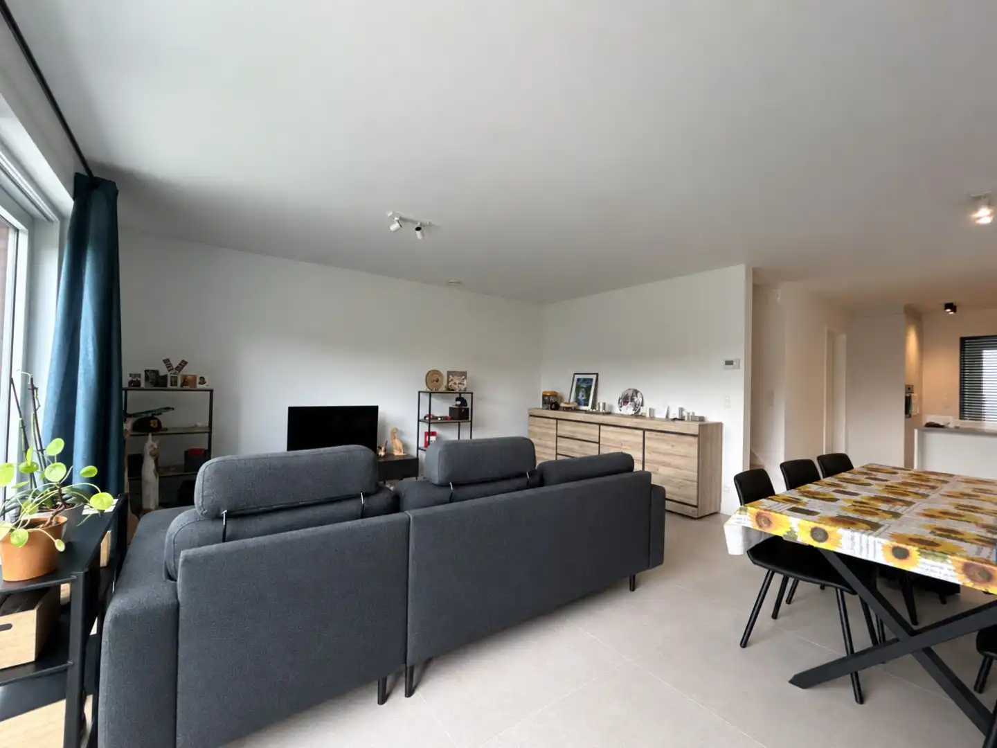Eigentijds wonen, rustig gelegen. foto 5