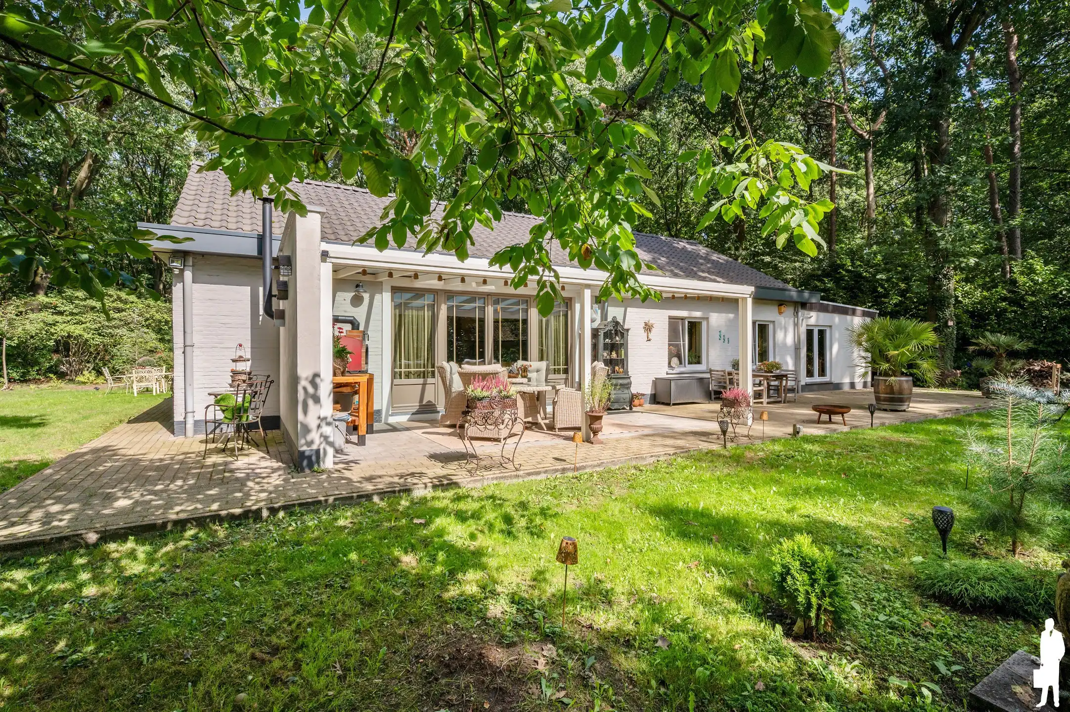 Volledig gerenoveerde gelijkvloerse woning met 2 slaapkamers en zonnige tuin in een rustige, bosrijke omgeving te Essen Wildert foto 40