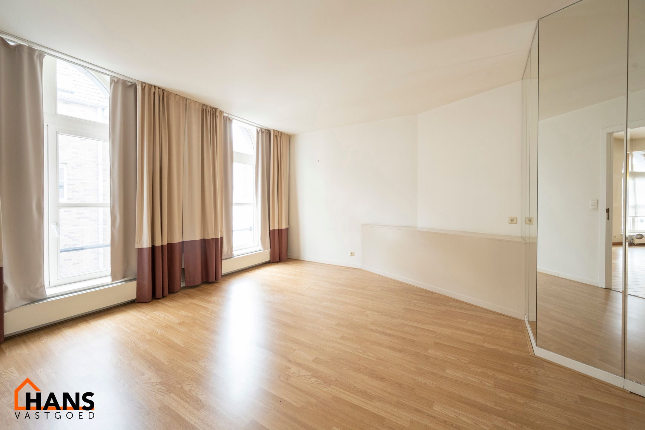 Luxueus appartement in een historisch gebouw in hartje Antwerpen. foto 7