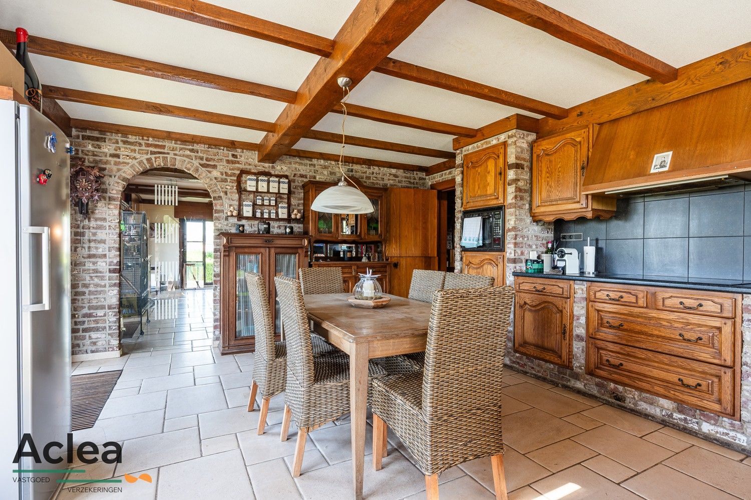 Rustig gelegen villa in landelijke stijl, omgeven door groen en natuur foto 13