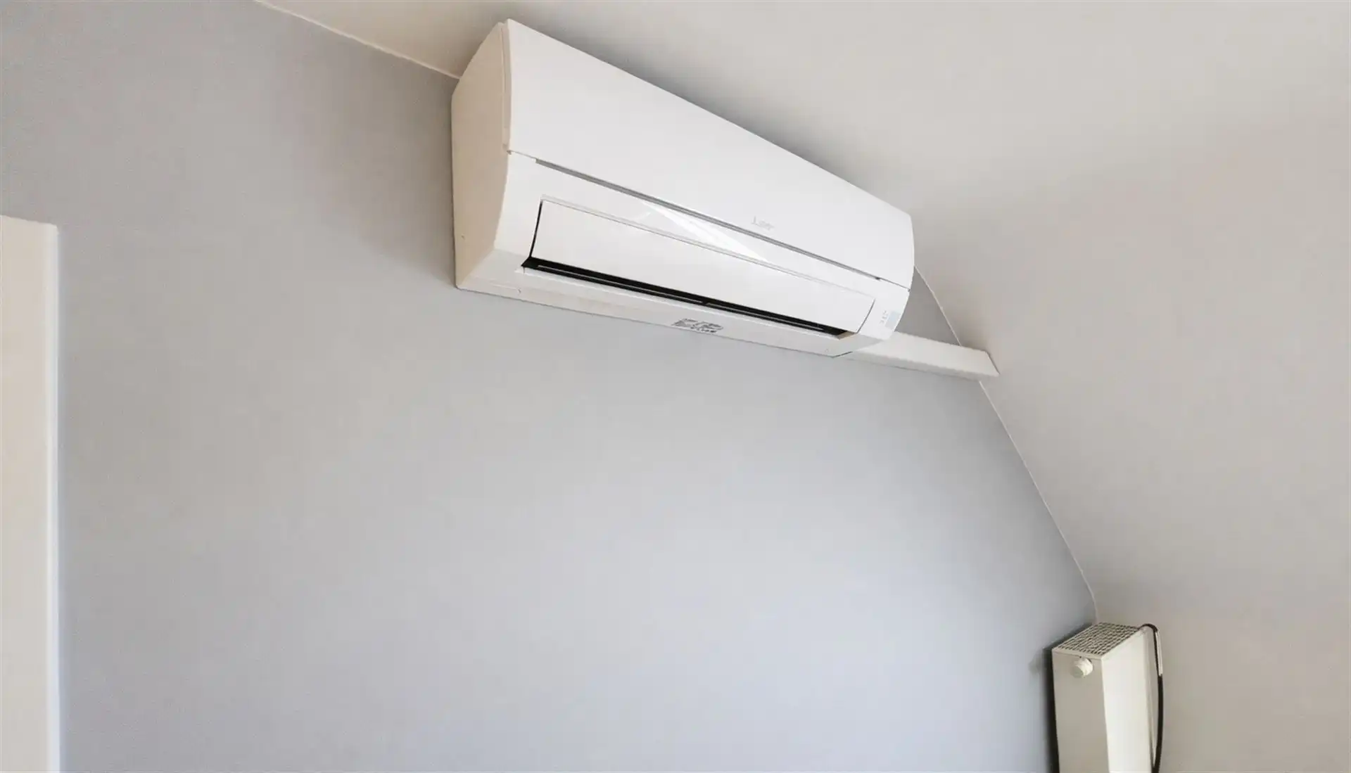 Instapklaar duplex appartement met terras en ondergrondse garage op steenworp van Hasselt centrum foto 13