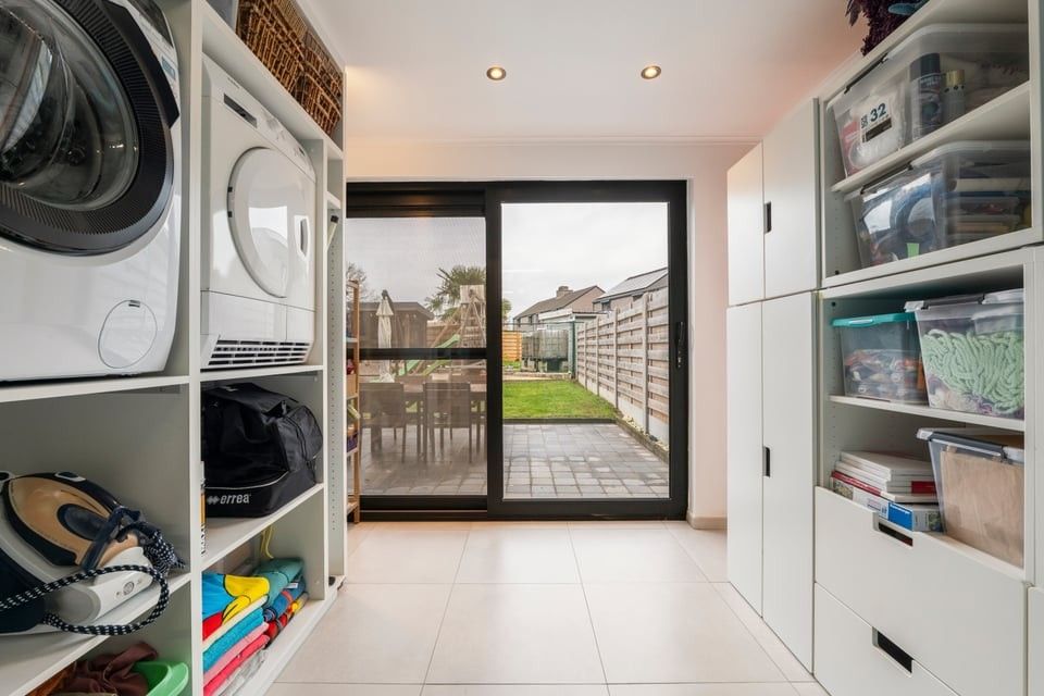 GEZELLIGE INSTAPKLARE GEZINSWONING MET 3 SLAAPKAMERS EN GARAGE IN KOZEN foto 19