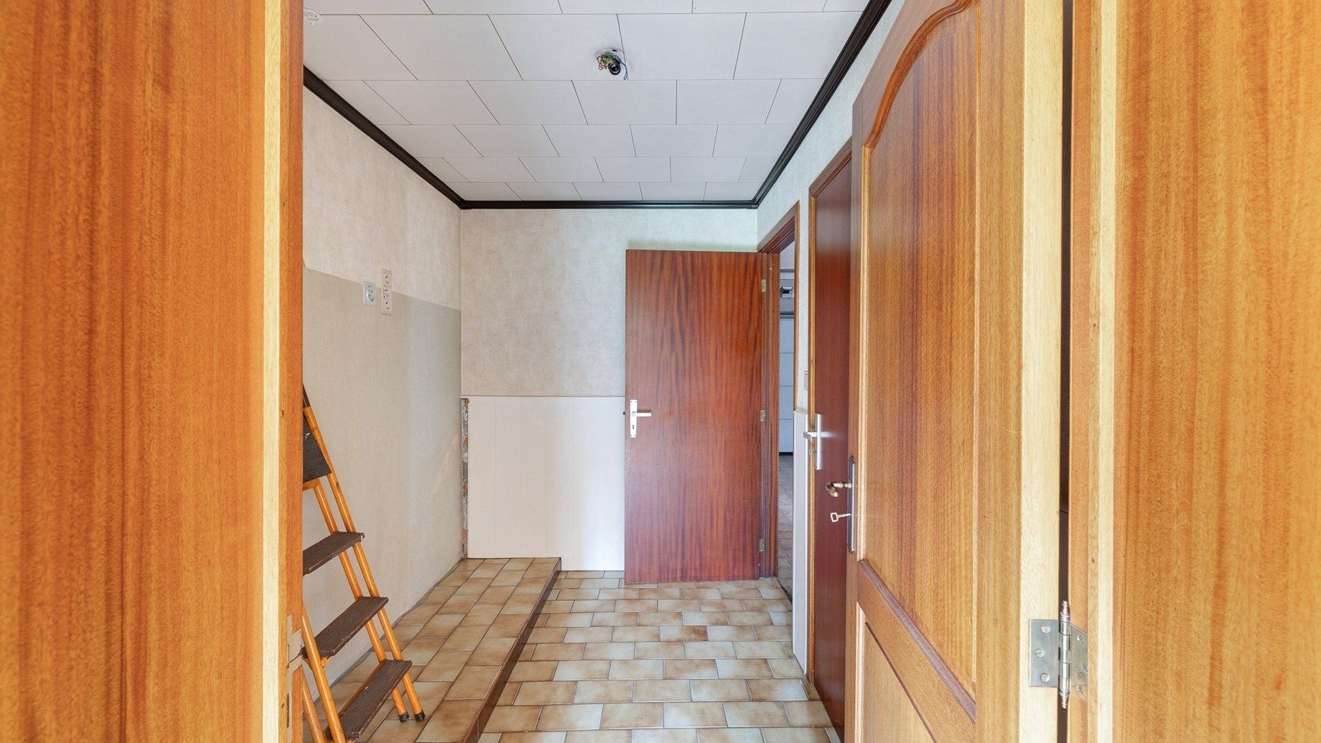 Breed woonhuis met diepe garage te Westkapelle foto 12