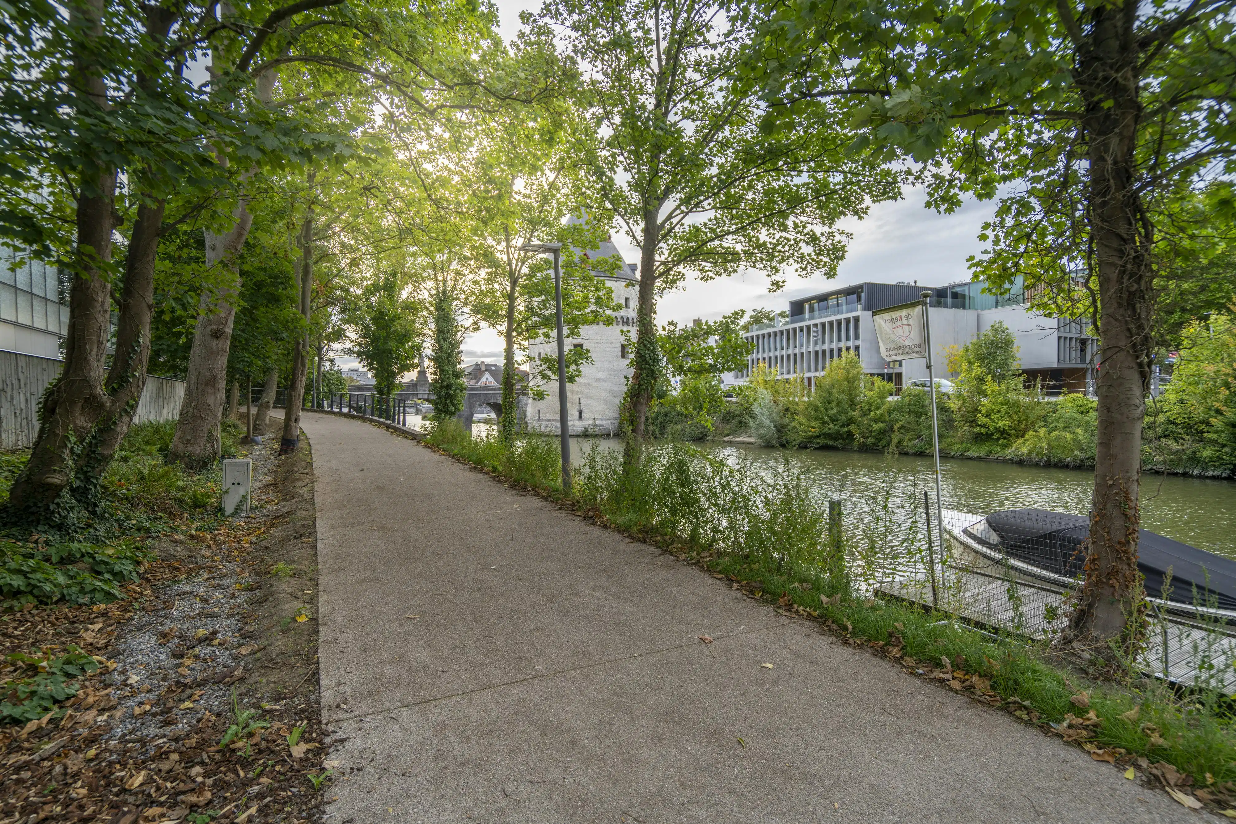 Luxueus appartement te koop in centrum Kortrijk! foto 15