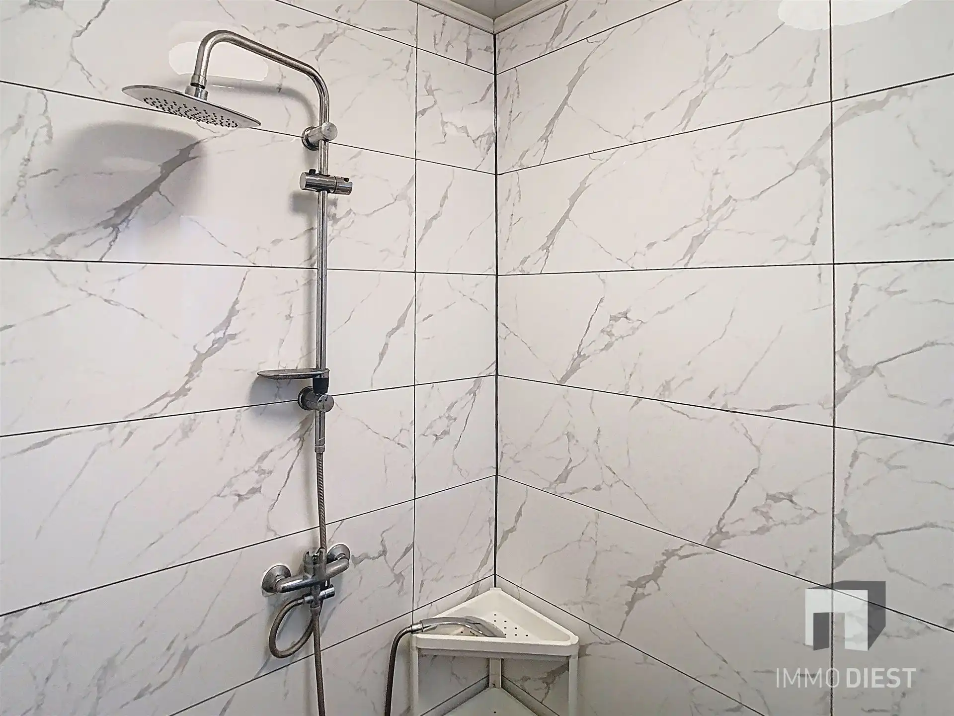 Twee vergunde woningen in één klap foto 29