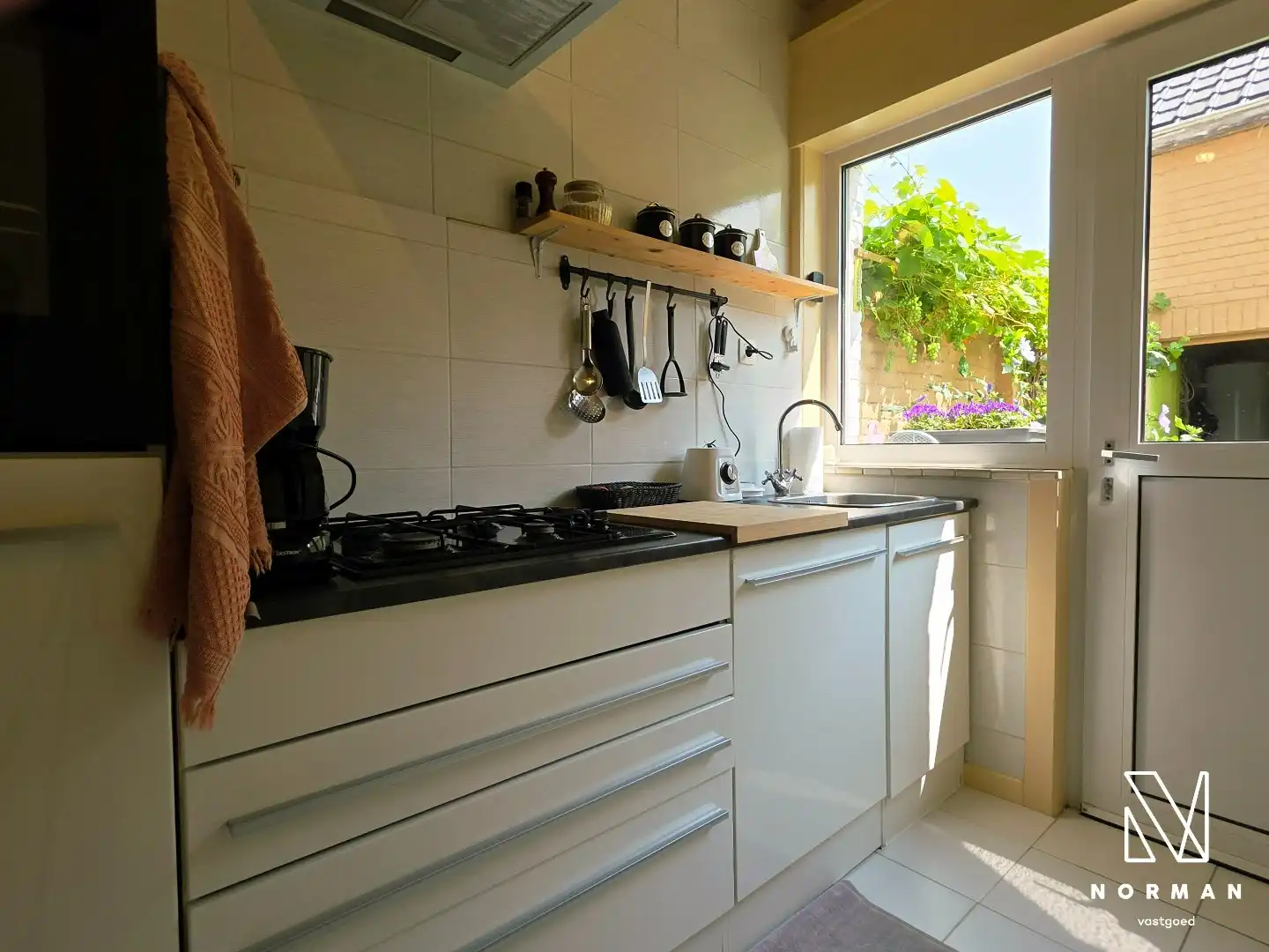 Gerenoveerde, instapklare woning (EPC C) – 3 slk – zonnig tuintje te Hulste foto 10