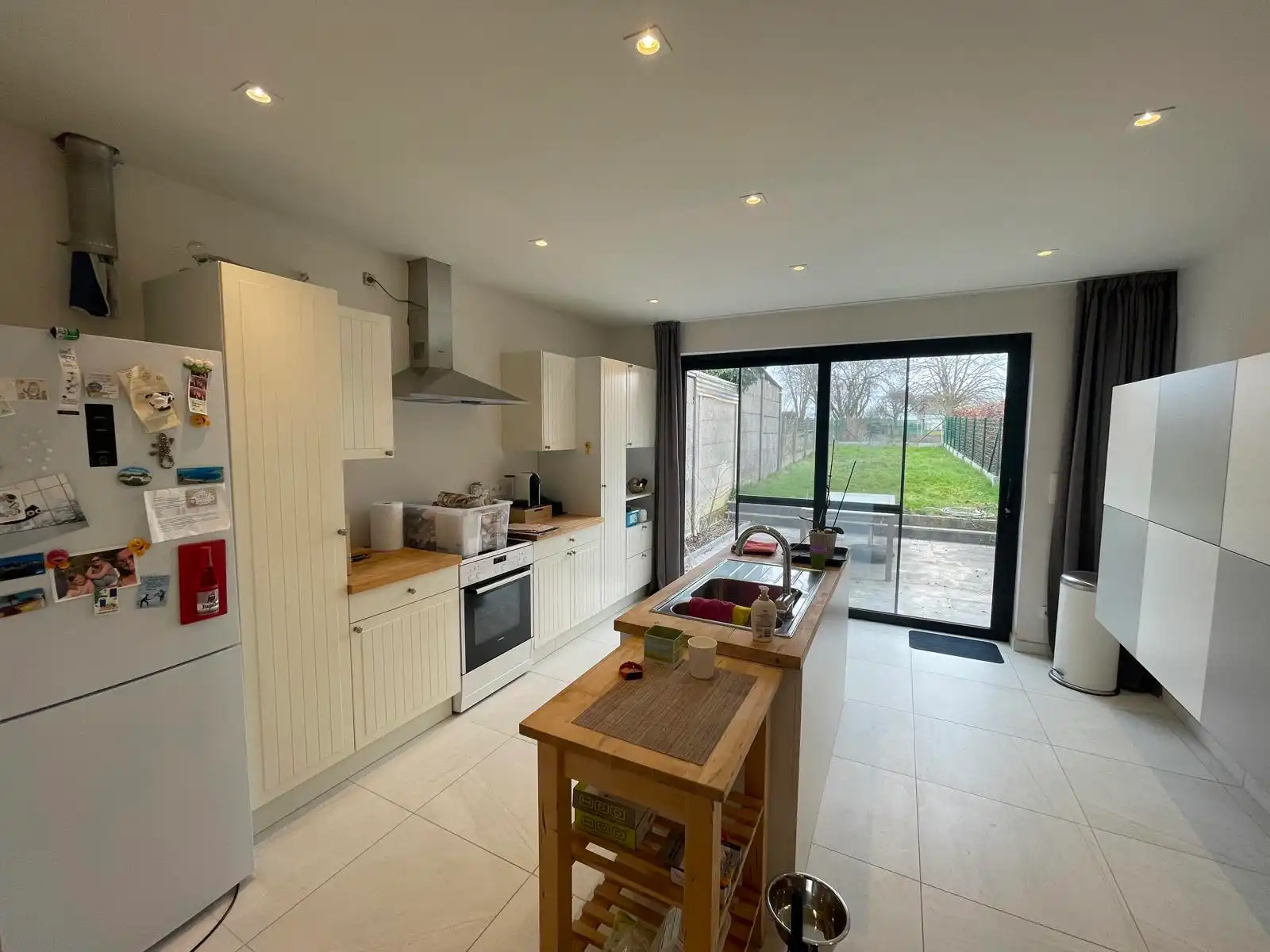 OORDEGEM - Gerenoveerde rijwoning met tuin. foto 7