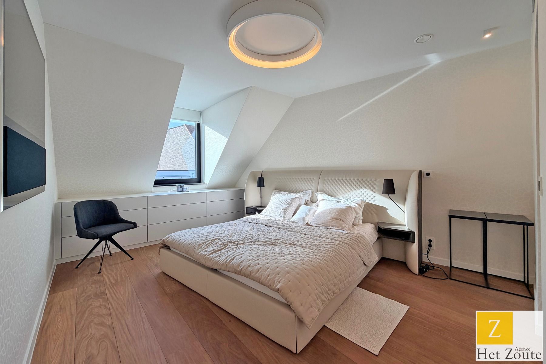 Uniek duplexappartement op enkele passen van de Zeedijk foto 20