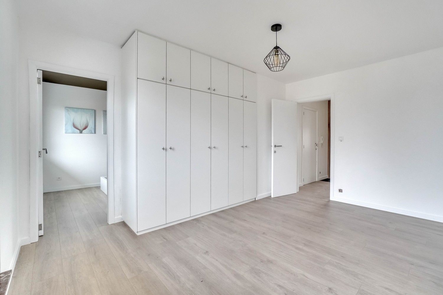 Instapklaar en modern gerenoveerd appartement foto 9