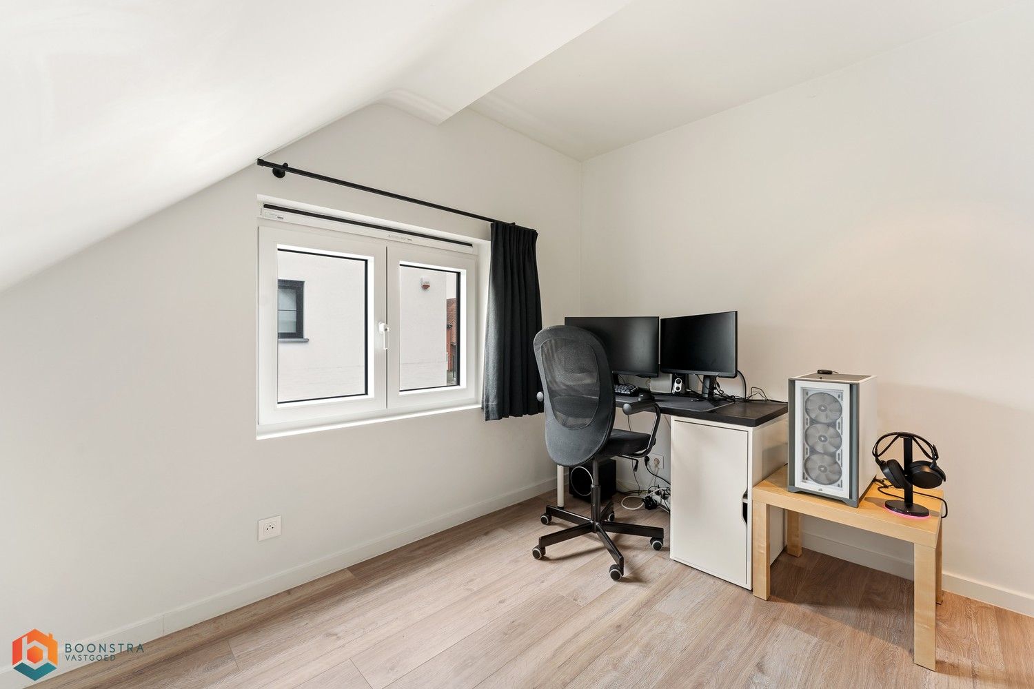 Gerenoveerde woning met 3 slpkrs op 683m foto 15