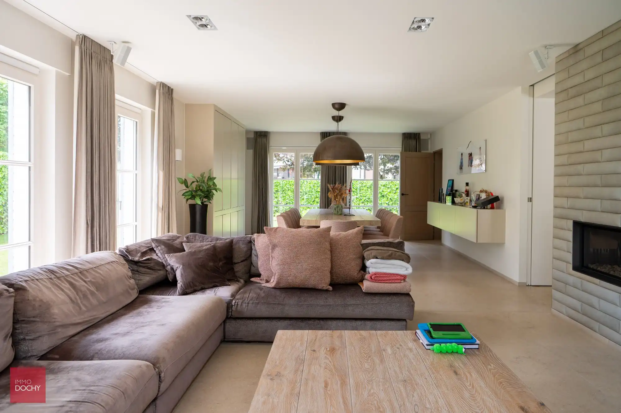 Centraal gelegen recente LUXE - VILLA met praktijkruimte in groene omgeving | Hernieuwenstraat foto 4