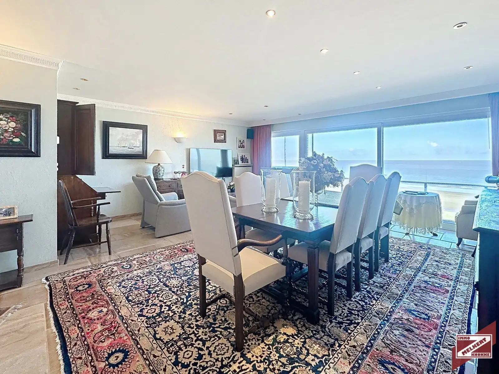 Appartement te koop foto {{pictureIndex}}