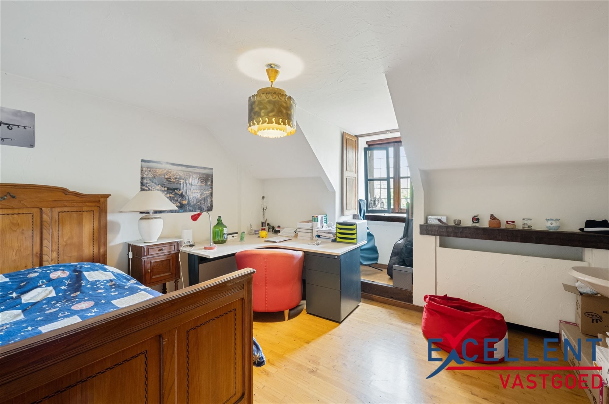 Karaktervolle villa met weides en stallen te koop foto 18