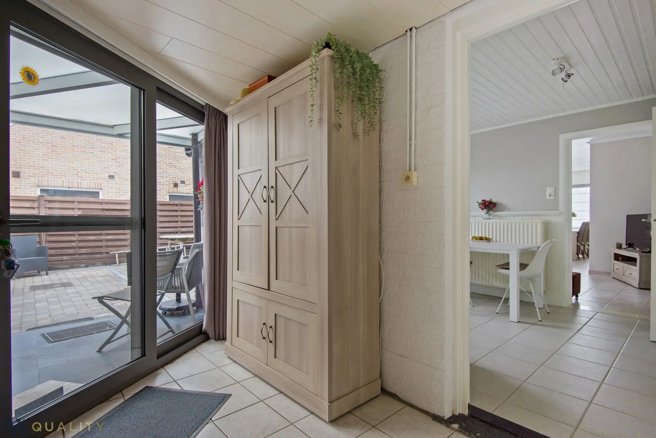 Deze instapklare ééngezinswoning met 3 slpk., ruime koer (146 m²), garage (26 m²) en diverse bergruimtes op een terrein van 301 m² foto 30