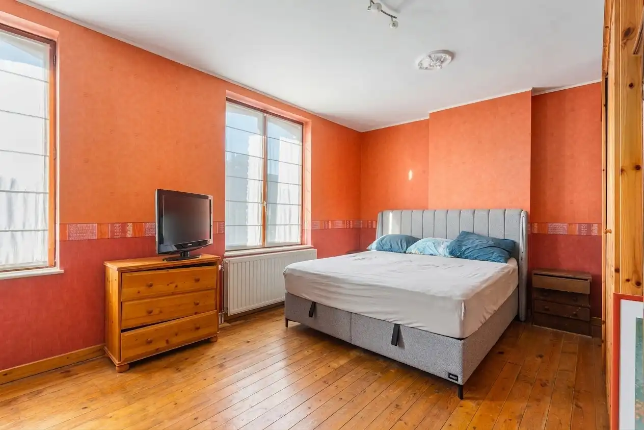 Charmante gerenoveerde HOB met 4 slaapkamers, zonnepanelen en  tuin foto 14