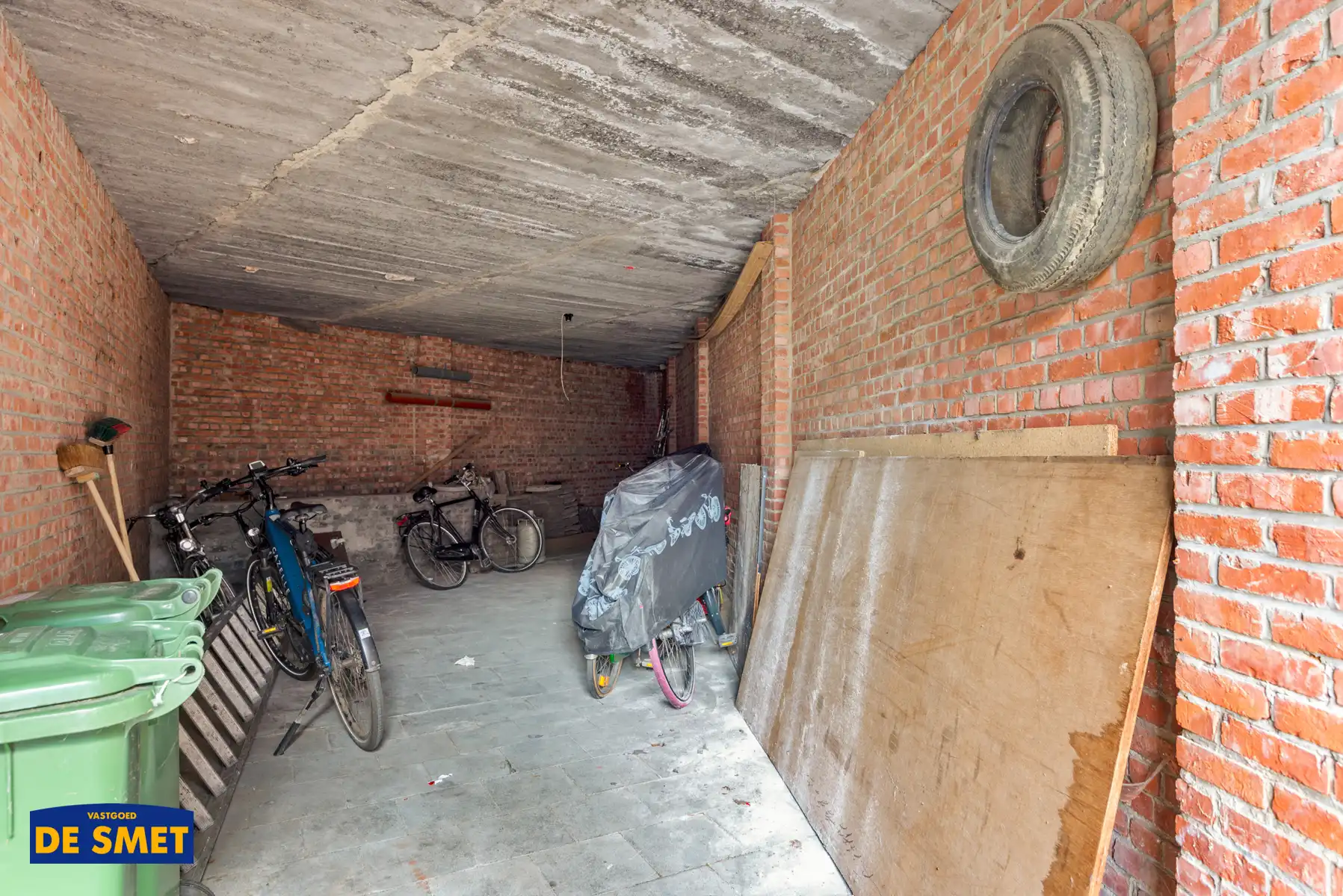 Volledig vernieuwd appartement met achteraan gelegen garage foto 16