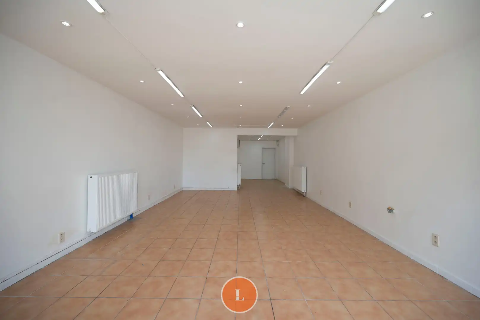 Huis met 4 slaapkamers te koop in centrum Menen foto 4