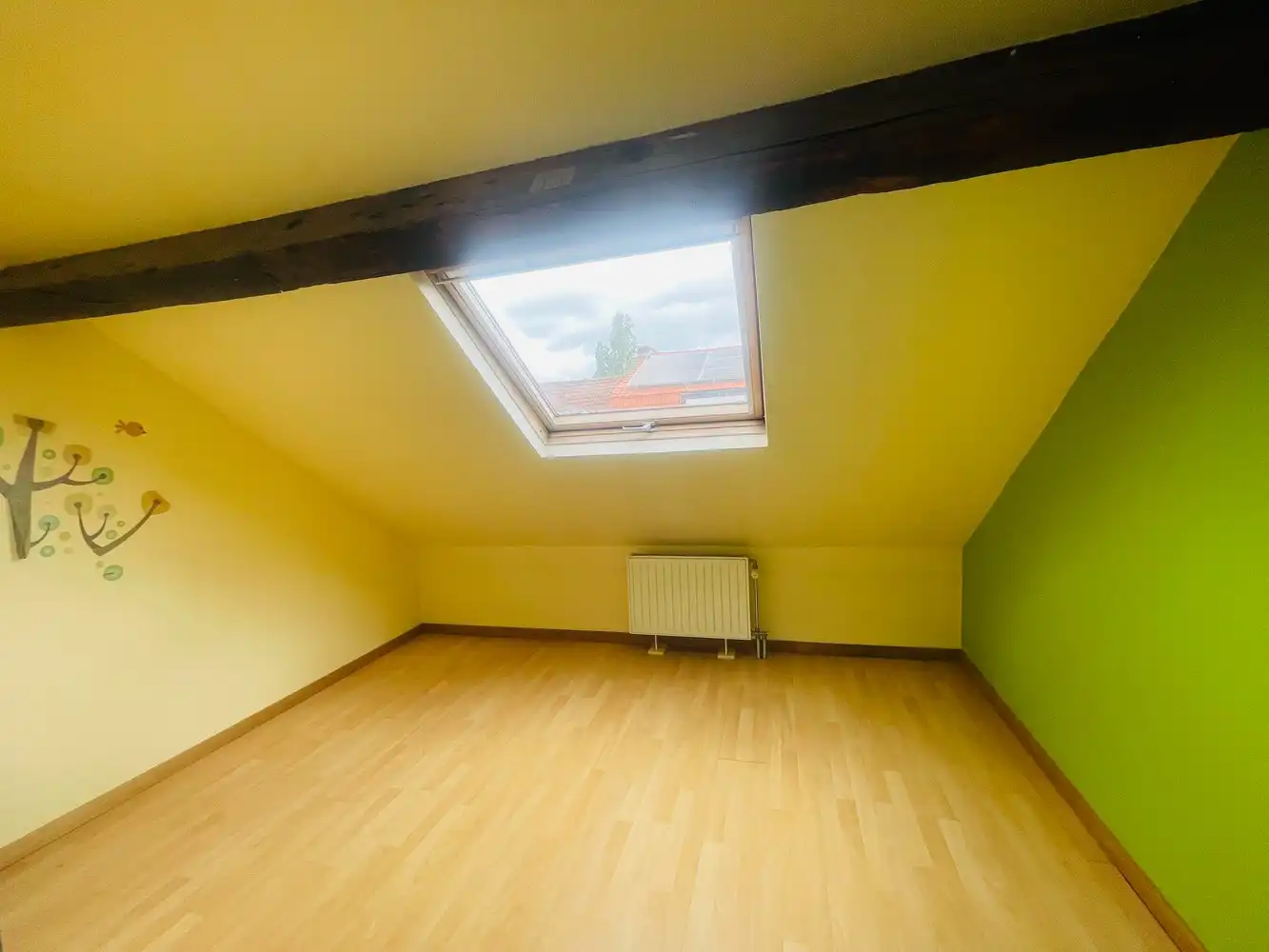 Assebroek, leuk ENERGIEZUINIG gezellig &nbsp;instapklaar woonhuis met 3 SLAAPKAMERS en tuintje foto 9