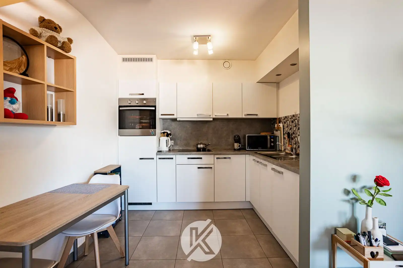 Moderne duplex met 2 slaapkamers en garage foto 10