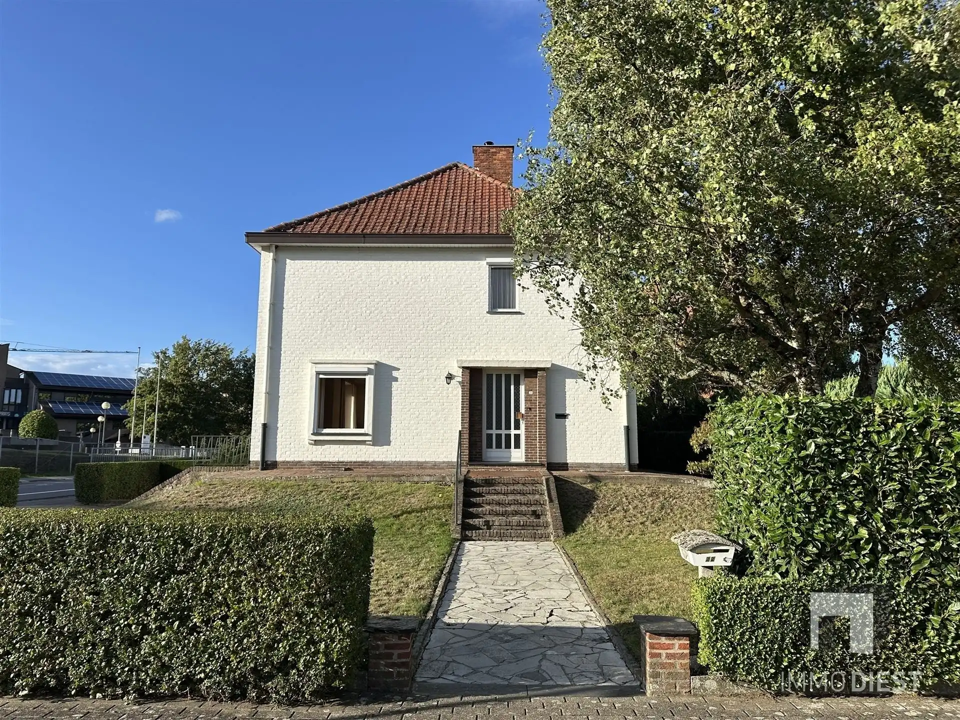 Woning op toplocatie! 3 slpks, tuin en garage foto 4