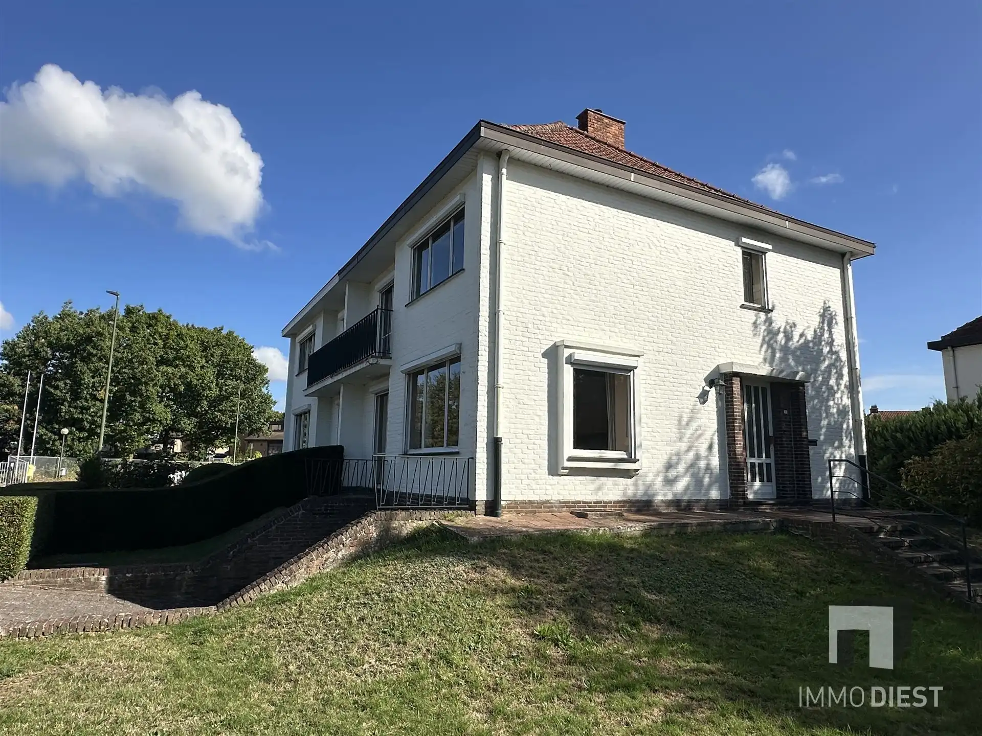 Woning op toplocatie! 3 slpks, tuin en garage foto 4