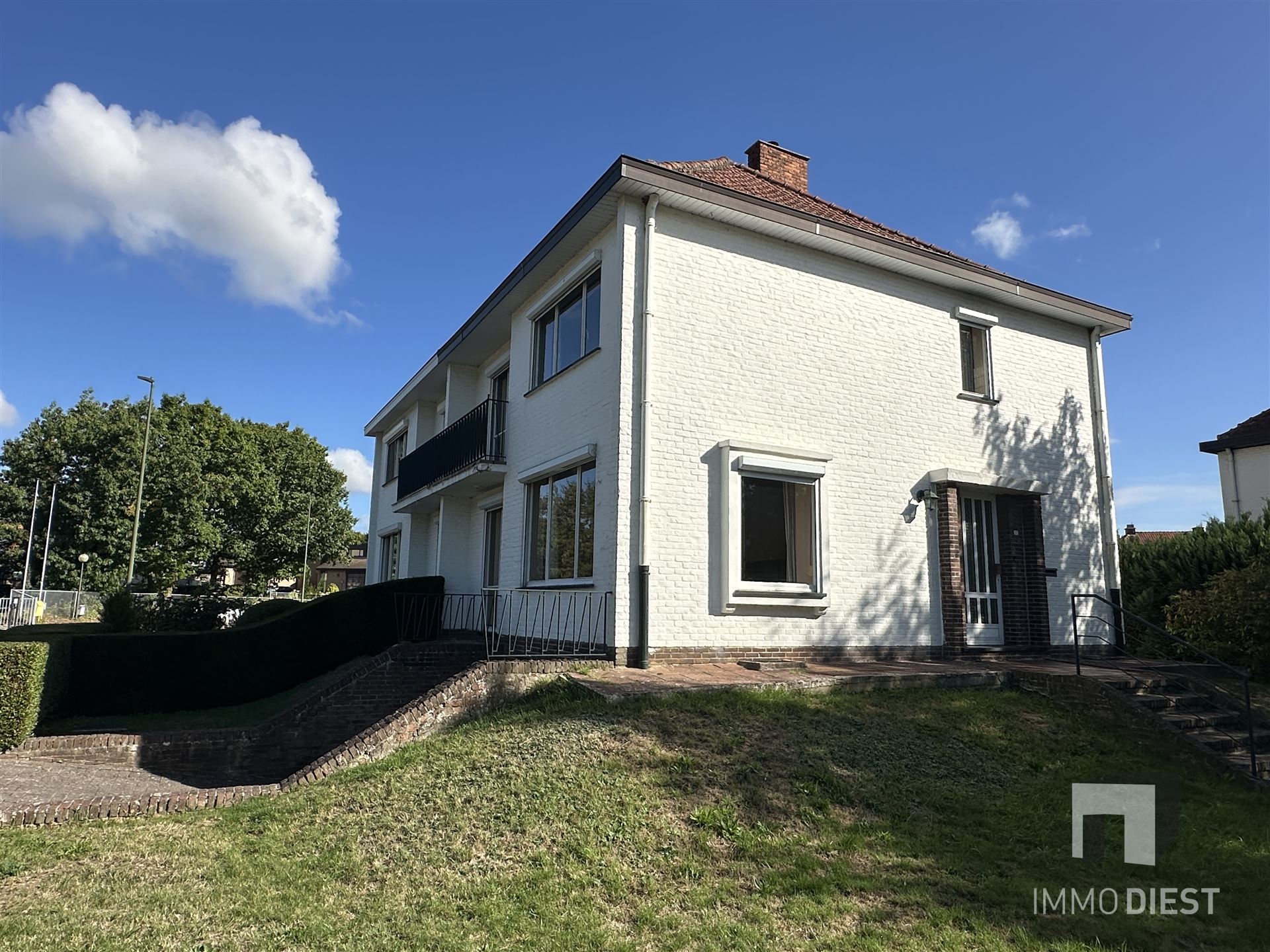 Woning op toplocatie! 3 slpks, tuin en garage foto 4