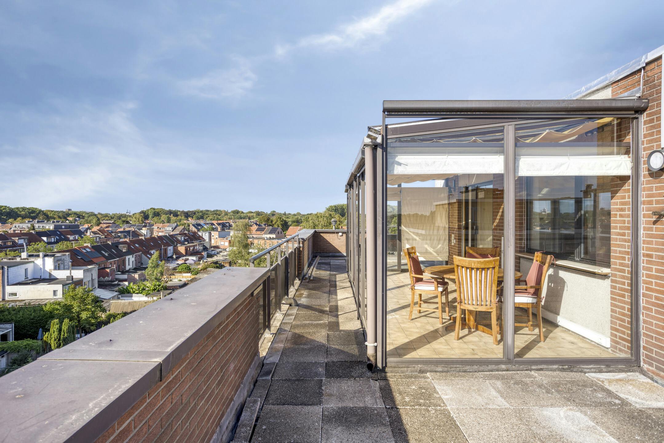 Uniek dakappartement met ruim terras te koop in Schoten foto 16