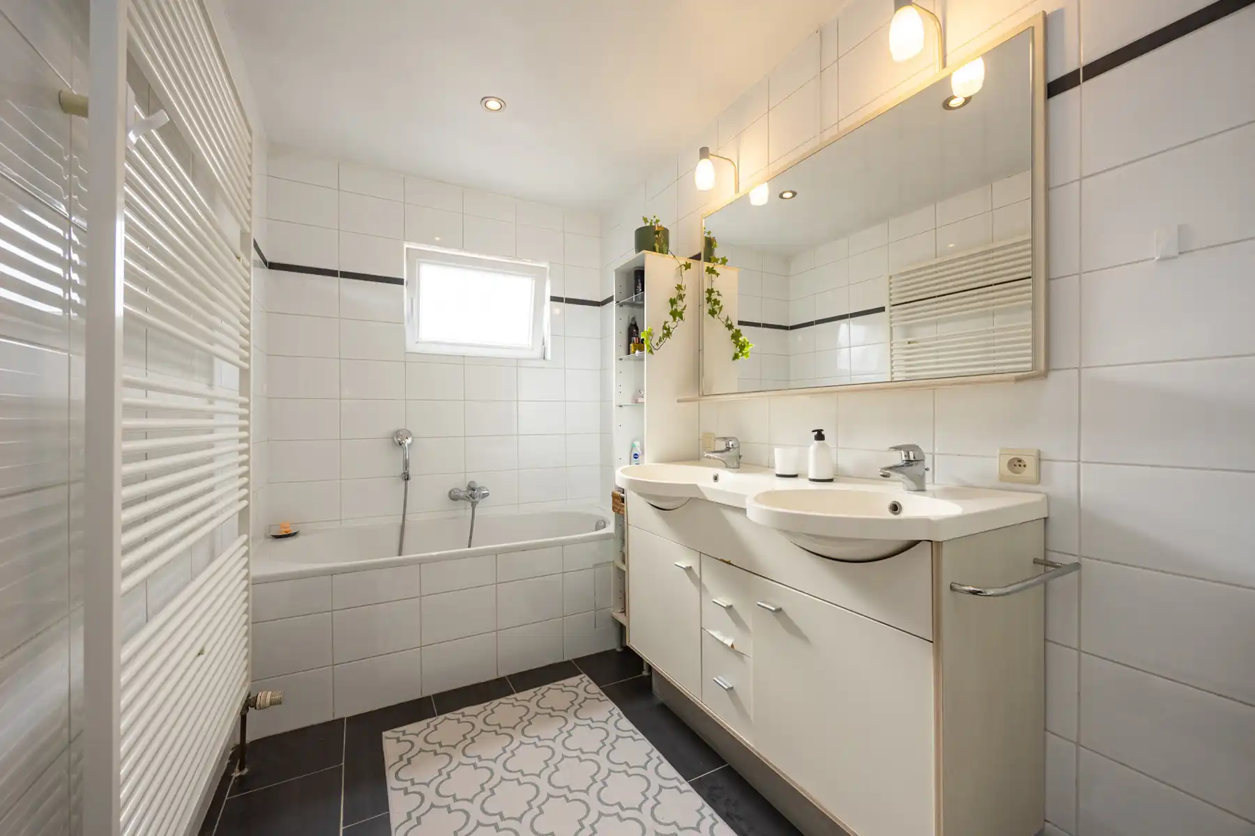 Charmante woning in het centrum van Brasschaat! foto 7