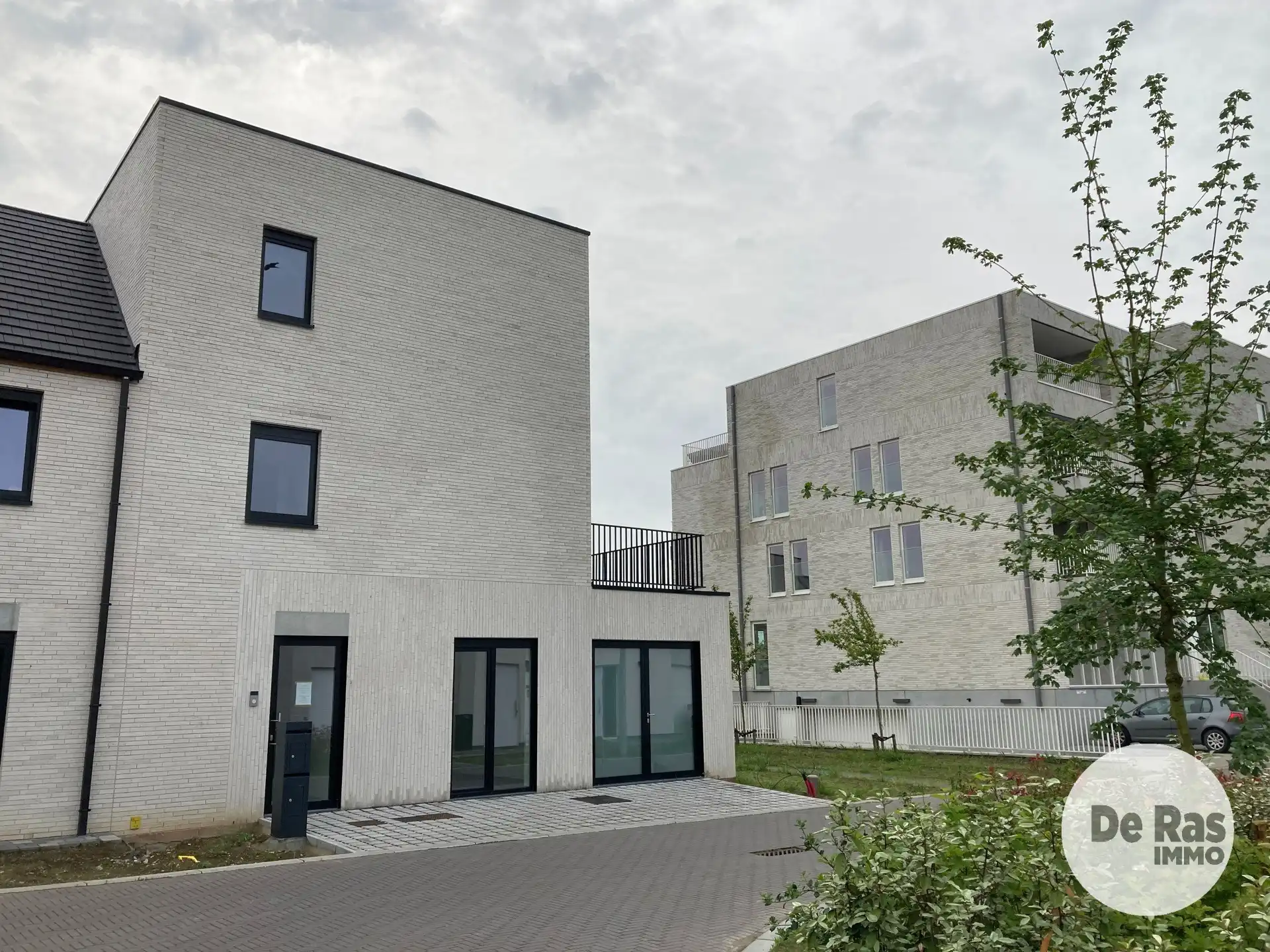 WETTEREN - Nieuwbouw gelijkvloers appartement foto 2