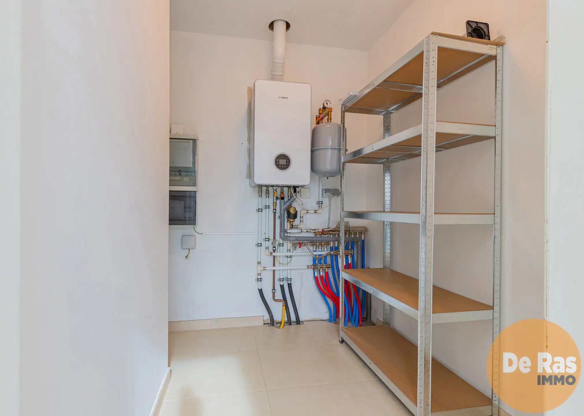 BAVEGEM - Gezinswoning met grote garage/werkplaats foto 12