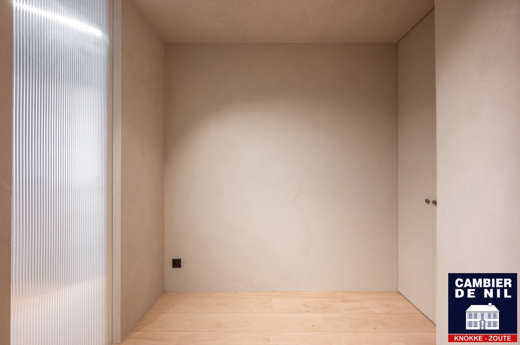 Tijdloos gerenoveerd appartement met zijdelings zeezicht  foto 16