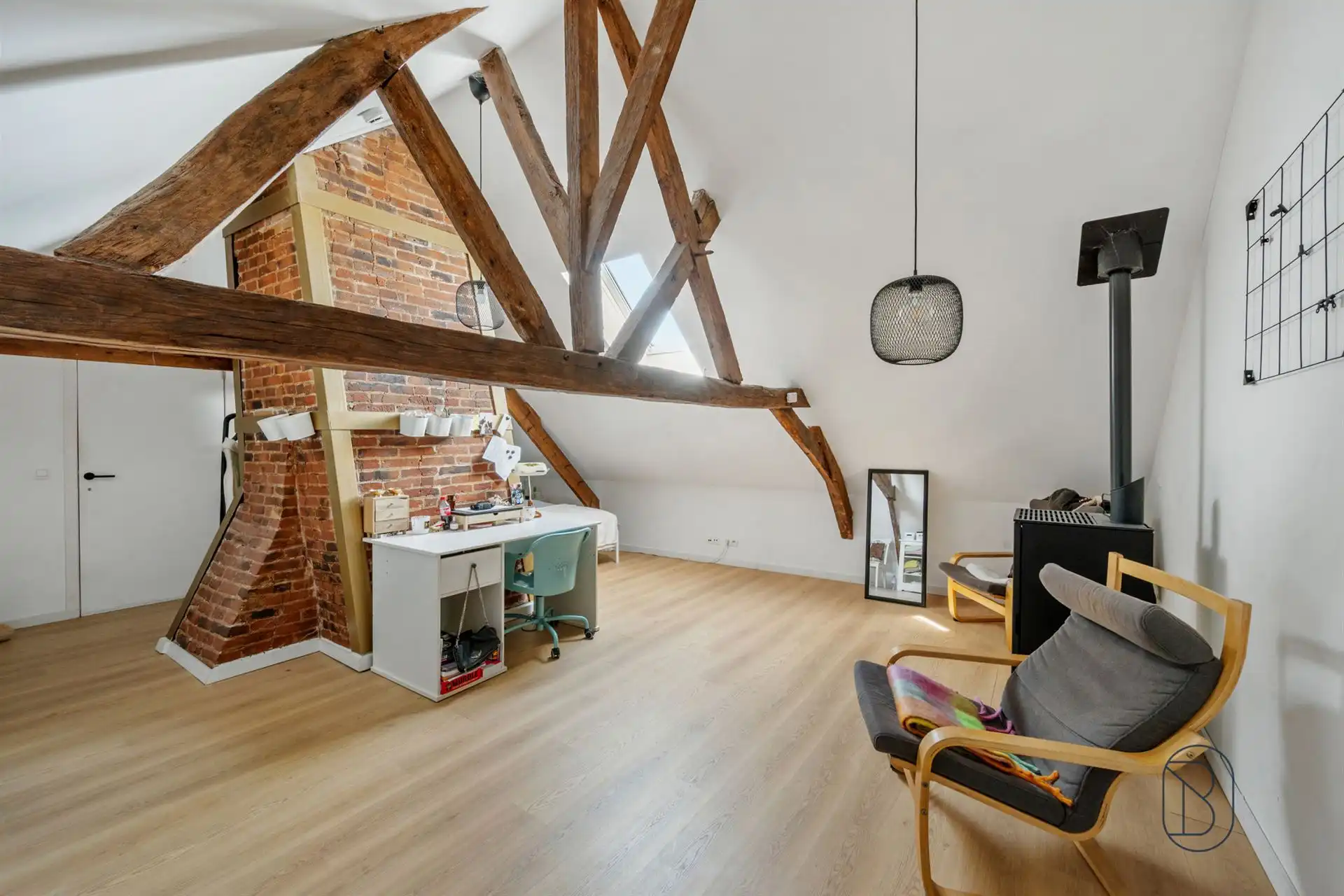 Karaktervolle herenwoning + kantoor en extra nieuwbouwwoning foto 24