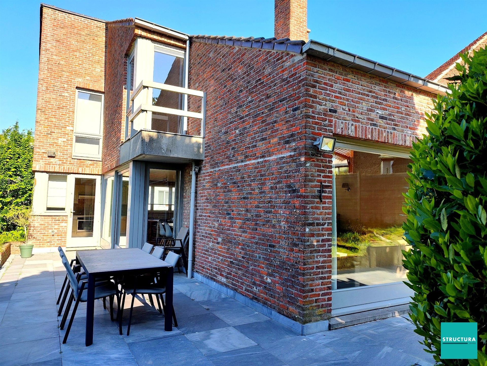 Woning op toplocatie met achterliggend groen foto 4