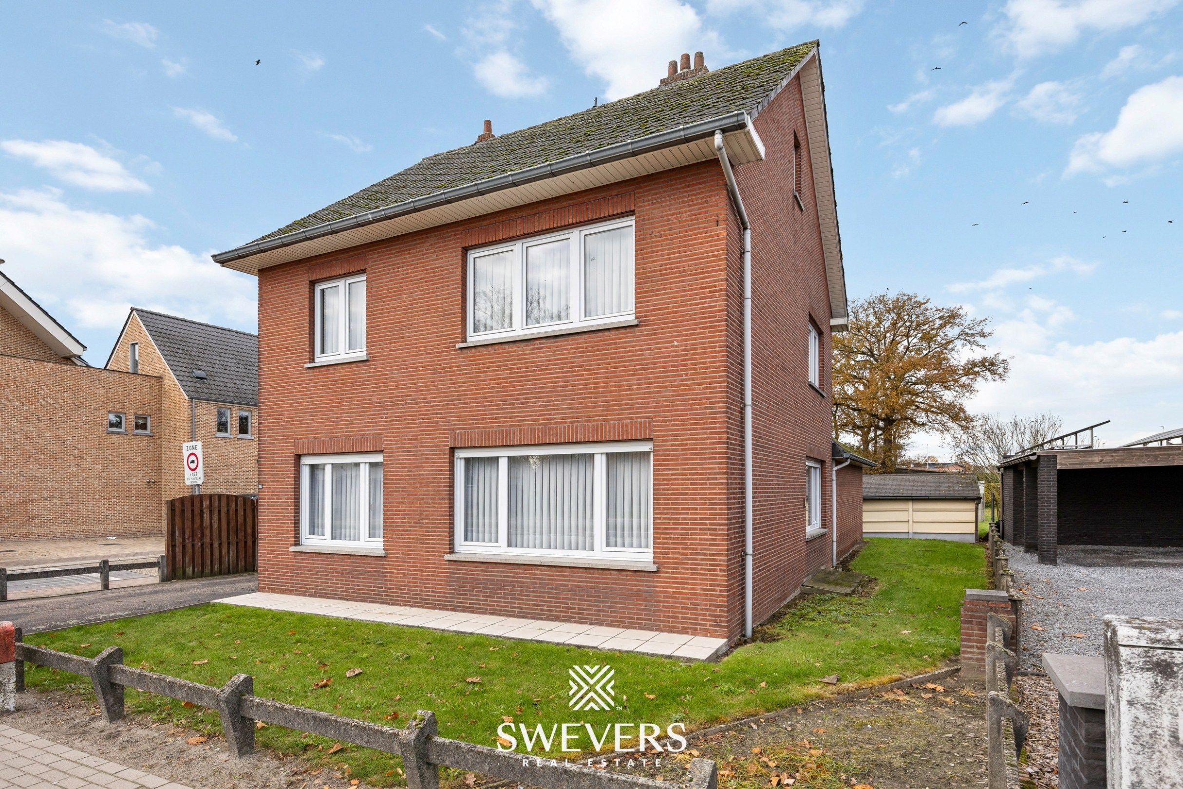 Te renoveren ruime gezinswoning met vijf slaapkamers en uitbreidingsmogelijkheden foto 29