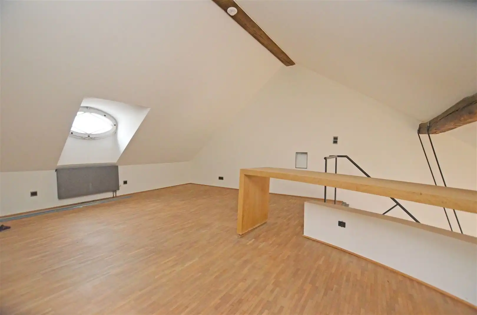 Uniek neoclassicistisch herenhuis met handelspand & duplexwoning foto 21
