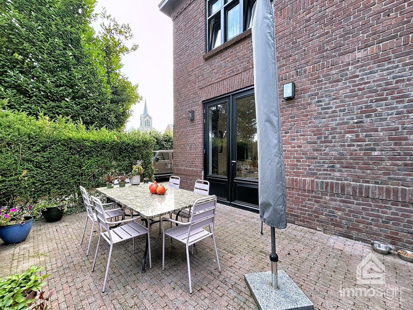Exclusief gerenoveerd herenhuis vol karakter te Molenbeersel! foto 23