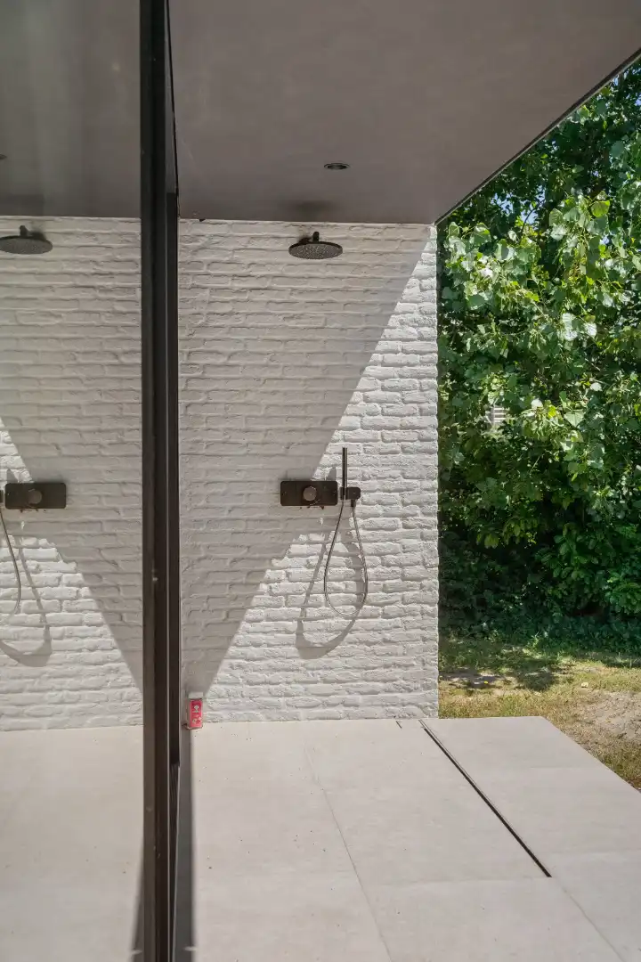 Exclusieve, volledig gerenoveerde villa met 5 slaapkamers en hoogwaardige afwerking. foto 15