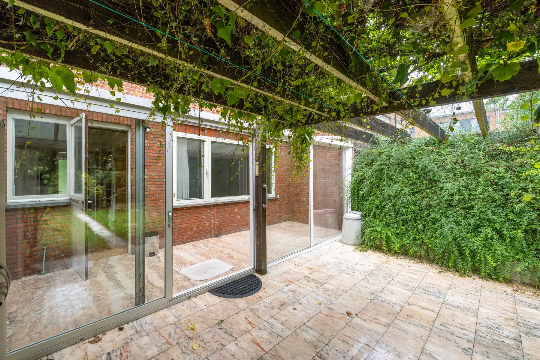Gezinswoning met 4 ruime slaapkamers en tuin in Ekeren foto 29