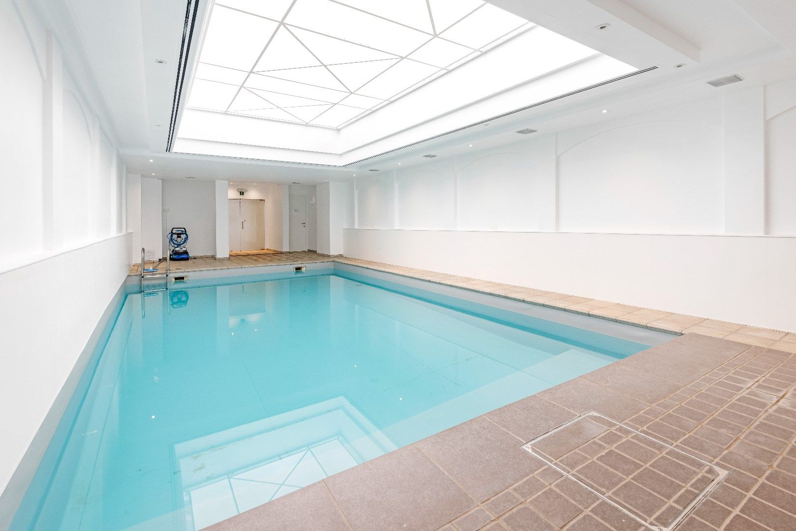 Mooi vernieuwd appartement centraal gelegen op de Paul Parmentierlaan foto 17